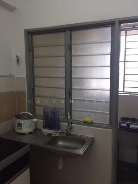 Kondominium untuk Disewa di Residensi Laguna (Sunway Belvedere) - Dalynn Tan - Kitchen - PropertyGuru.com.my