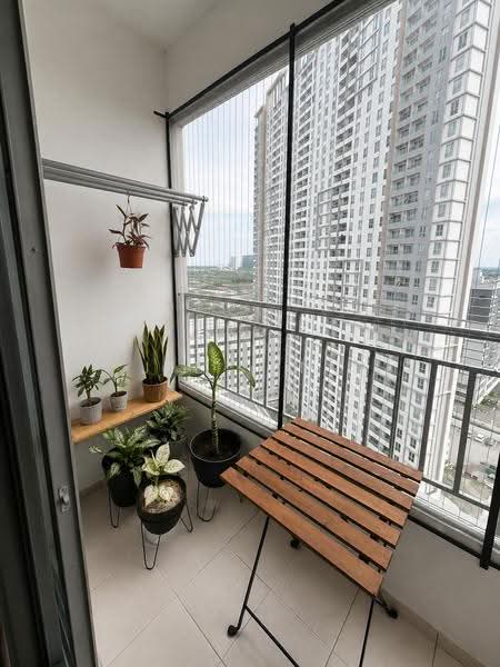 Pangsapuri untuk Disewa di Residensi Pauh Permai - Jie Ying - Balcony - PropertyGuru.com.my