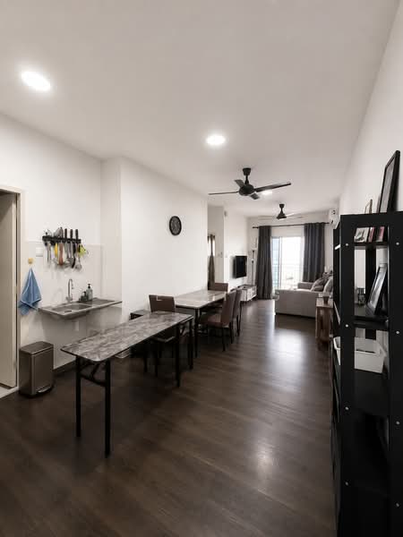 Pangsapuri untuk Disewa di Residensi Pauh Permai - Jie Ying - Living Room - PropertyGuru.com.my