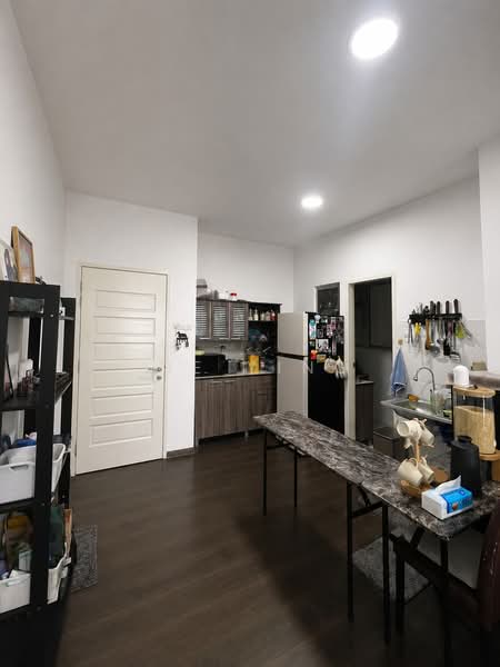 Pangsapuri untuk Disewa di Residensi Pauh Permai - Jie Ying - Kitchen - PropertyGuru.com.my