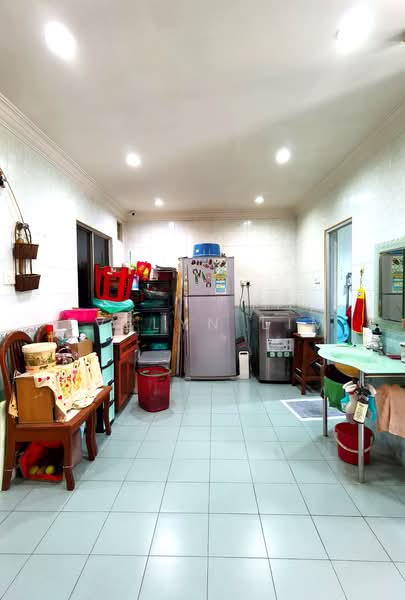 Rumah Teres 2-Tingkat untuk Dijual di Kampung Batu Muda (Batu Caves) - Evelyn Lim - Kitchen - PropertyGuru.com.my