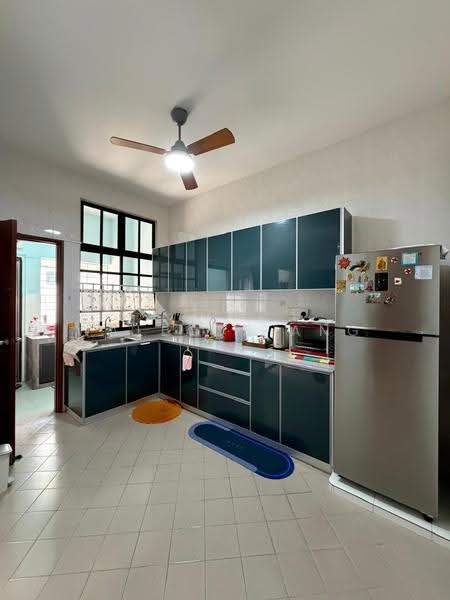 Rumah Teres 2-Tingkat untuk Dijual di Taman Molek (Johor Bahru) - Wallace Ang - Kitchen - PropertyGuru.com.my