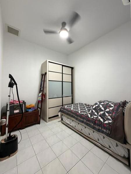 Rumah Teres 2-Tingkat untuk Dijual di Taman Molek (Johor Bahru) - Wallace Ang - Bedroom - PropertyGuru.com.my