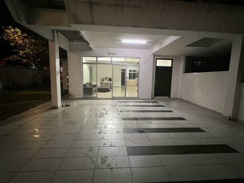 Rumah Teres 2-Tingkat untuk Dijual di Taman Molek (Johor Bahru) - Wallace Ang - Living Room - PropertyGuru.com.my