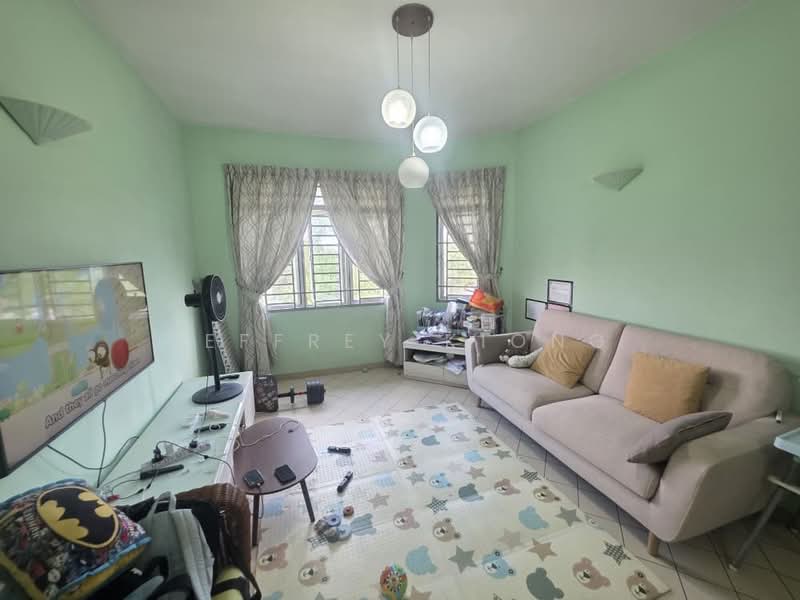 Pangsapuri untuk Dijual di Mon Bisca - Jeffrey Kiong - Living Room - PropertyGuru.com.my
