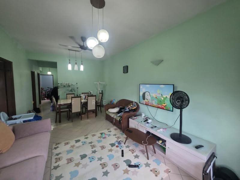 Pangsapuri untuk Dijual di Mon Bisca - Jeffrey Kiong - Living Room - PropertyGuru.com.my