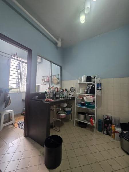 Pangsapuri untuk Dijual di Mon Bisca - Jeffrey Kiong - Kitchen - PropertyGuru.com.my