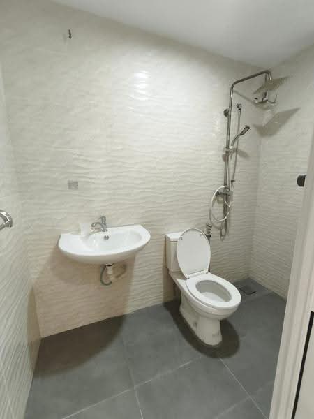 Terraced House for Rent in Taman Munsyi Ibrahim (Johor Bahru) - YC Fung - Bathroom - PropertyGuru.com.my
