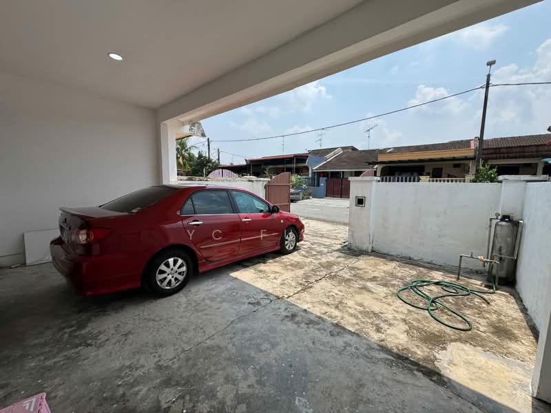 1-storey Terraced House for Rent in Taman Ungku Tun Aminah (Skudai) - YC Fung - Exterior - PropertyGuru.com.my