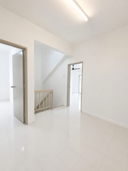 2-storey Terraced House for Sale in Taman Universiti (Bangi) - Mahafiz . - Interior - PropertyGuru.com.my