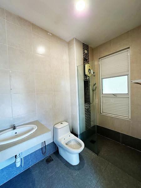 Rumah Berkembar untuk Dijual di Alam Damai (Cheras) - Aizuddin bin Ahmad - Bathroom - PropertyGuru.com.my