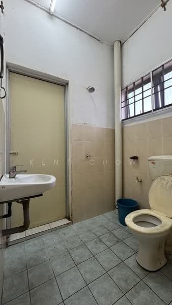 2-storey Terraced House for Rent in Station 18 (Ipoh) - Kent Chow - Bathroom - PropertyGuru.com.my