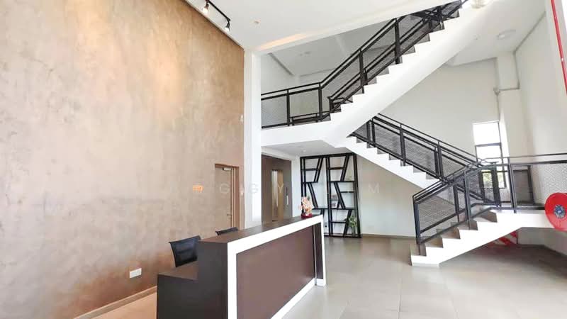Kilang untuk Dijual di U16, Elmina Gardens (Shah Alam) - Peggy Lim - Entrance - PropertyGuru.com.my