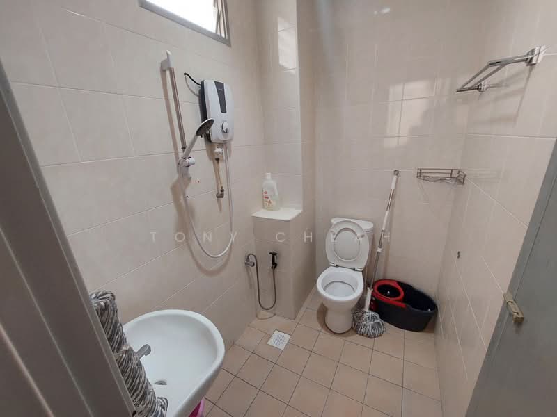 Pangsapuri untuk Dijual di Irama Villa - Tony Cheah - Bathroom - PropertyGuru.com.my