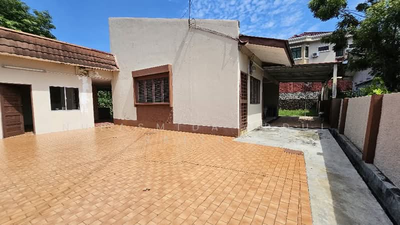Bungalow House for Sale in Port Dickson (Negeri Sembilan) - Nurasmida Abdul Sattar - Exterior - PropertyGuru.com.my
