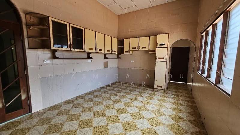 Bungalow House for Sale in Port Dickson (Negeri Sembilan) - Nurasmida Abdul Sattar - Kitchen - PropertyGuru.com.my