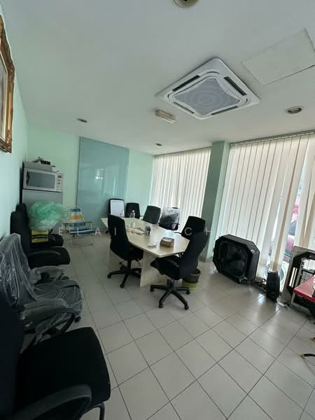 Gudang untuk Disewa di Taman Perindustrian Pulau Indah (Klang) - Elaine Chin - Interior - PropertyGuru.com.my