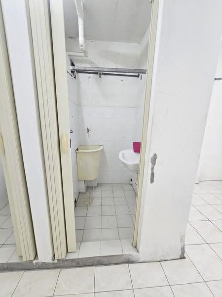 Flat for Rent at Green Garden - Weng Sern - Bathroom - PropertyGuru.com.my