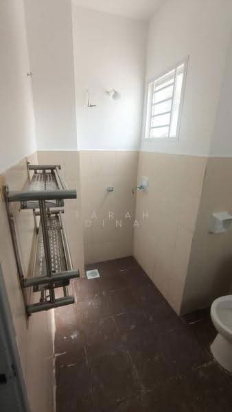2-storey Terraced House for Sale in Alam Suria (Puncak Alam) - Farah Dina - Bathroom - PropertyGuru.com.my