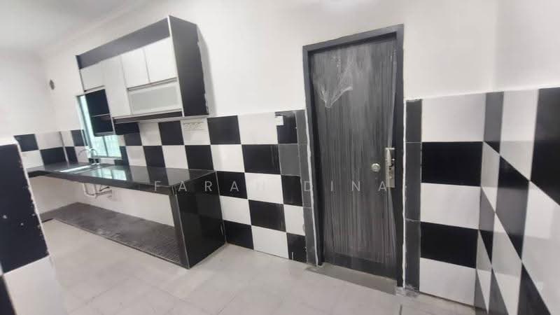 2-storey Terraced House for Sale in Alam Suria (Puncak Alam) - Farah Dina - Kitchen - PropertyGuru.com.my