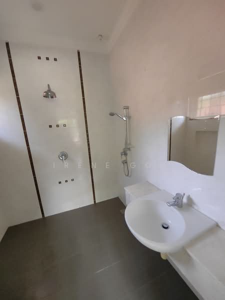 Semi-Detached House for Rent in Tanjung Bungah (Penang) - Irene Goh - Bathroom - PropertyGuru.com.my