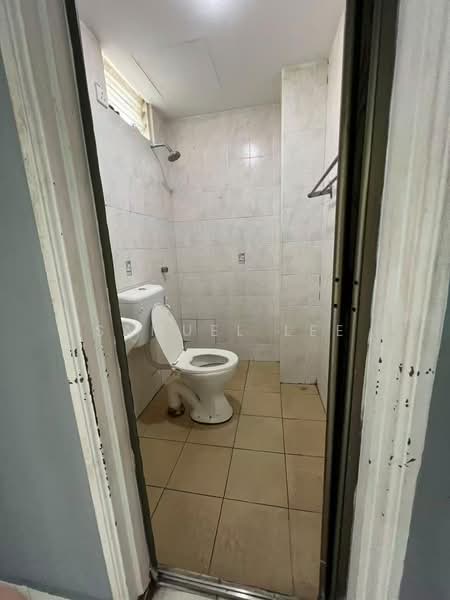 Pangsapuri untuk Disewa di Villa Krystal @ Bandar Selesa Jaya - Samuel Lee - Bathroom - PropertyGuru.com.my