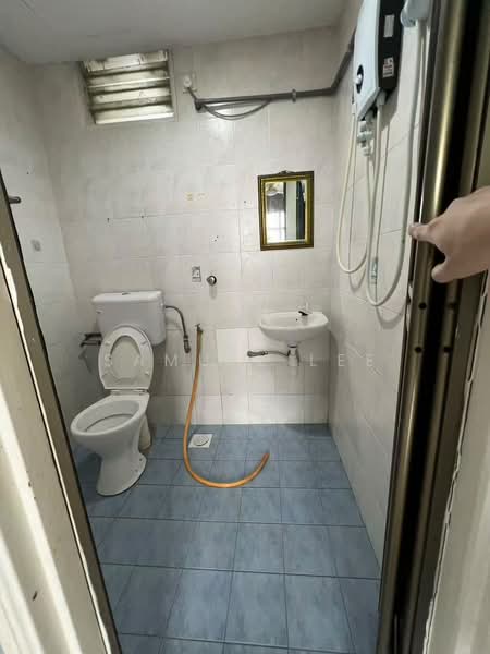 Pangsapuri untuk Disewa di Villa Krystal @ Bandar Selesa Jaya - Samuel Lee - Bathroom - PropertyGuru.com.my