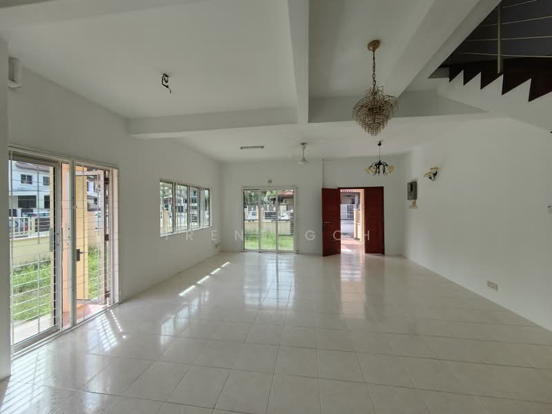 2-storey Terraced House for Rent in Tanjung Bungah (Penang) - Irene Goh - Living Room - PropertyGuru.com.my