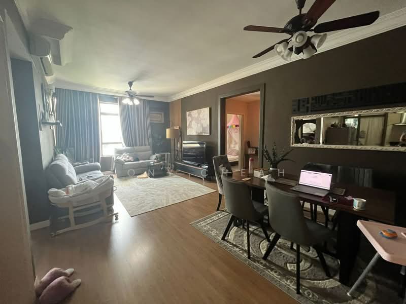 Kondominium untuk Dijual di All Seasons Park - Tony Cheah - Living Room - PropertyGuru.com.my