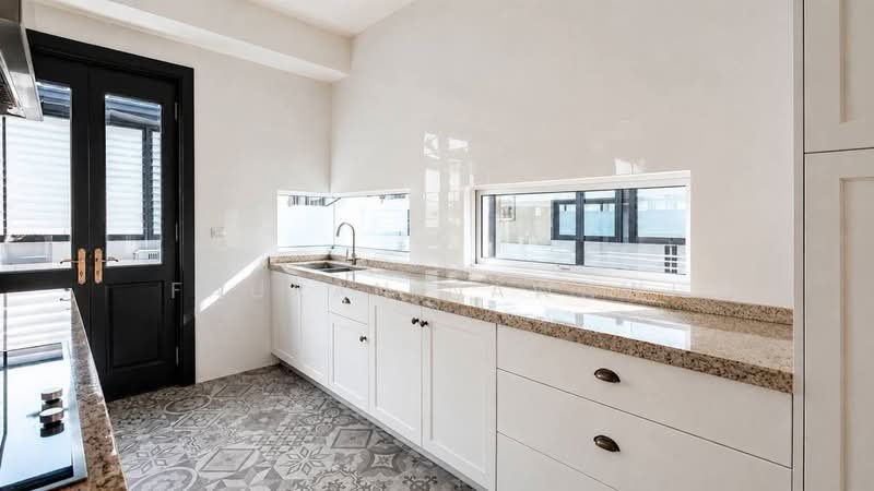 Semi-Detached House for Sale in Cyberjaya (Selangor) - Fauran Nawawi - Kitchen - PropertyGuru.com.my
