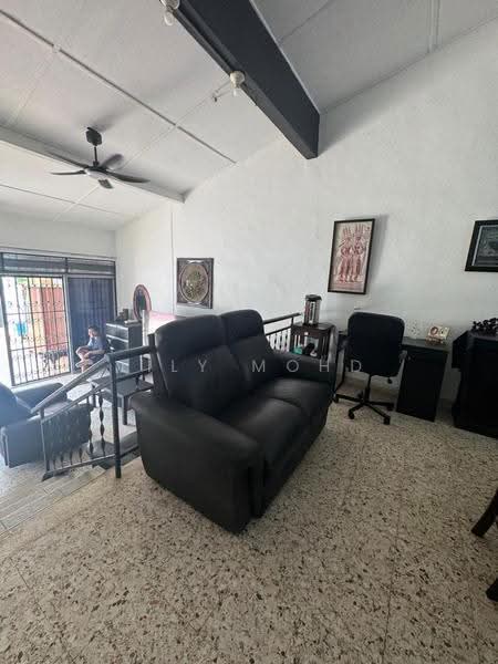 Rumah Berkembar untuk Dijual di Taman Nong Chik (Johor Bahru) - Lily Mohd - PropertyGuru.com.my