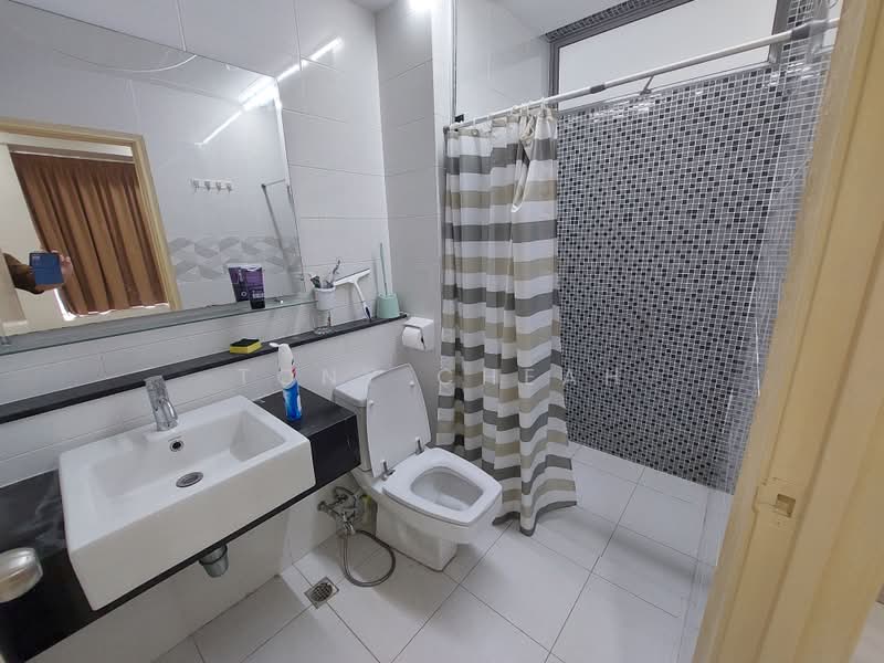 Kondominium untuk Dijual di All Seasons Park - Tony Cheah - Bathroom - PropertyGuru.com.my