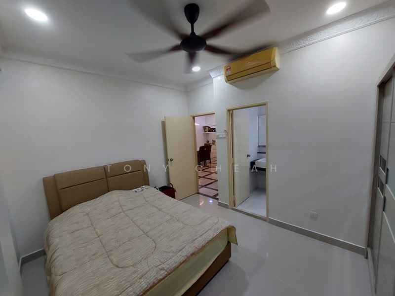 Kondominium untuk Dijual di All Seasons Park - Tony Cheah - Bedroom - PropertyGuru.com.my