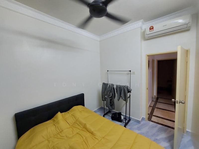 Kondominium untuk Dijual di All Seasons Park - Tony Cheah - Bedroom - PropertyGuru.com.my