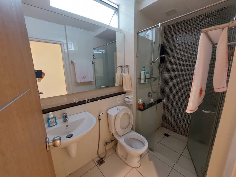 Kondominium untuk Dijual di All Seasons Park - Tony Cheah - Bathroom - PropertyGuru.com.my