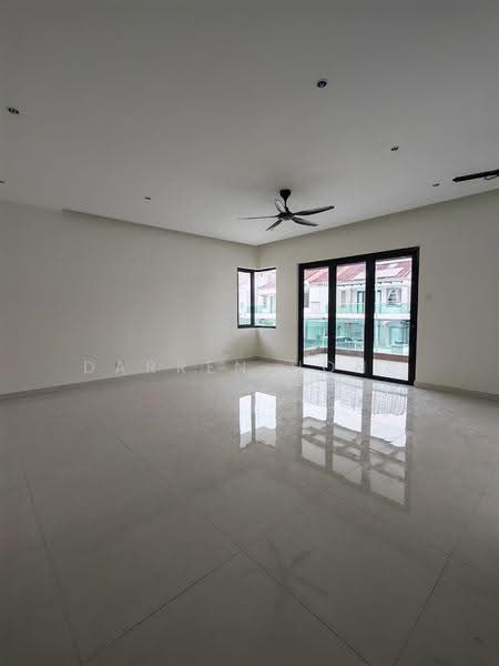 2-storey Terraced House for Sale in Setia Tropika (Johor Bahru) - Darren Hong - Living Room - PropertyGuru.com.my