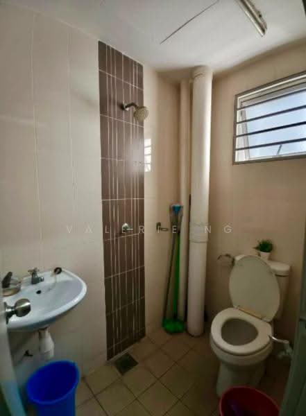 Kondominium untuk Dijual di Symphony Heights (Simfoni Heights) - Valerie Ng - Bathroom - PropertyGuru.com.my