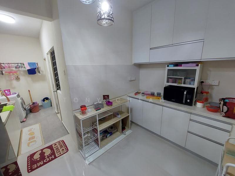 Kondominium untuk Dijual di All Seasons Park - Tony Cheah - Kitchen - PropertyGuru.com.my