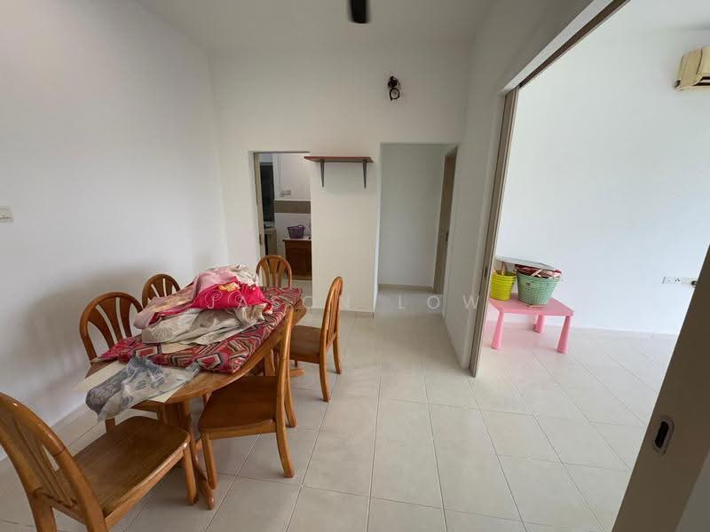 Kediaman Servis untuk Disewa di I Residence - Jason Low - Dining Room - PropertyGuru.com.my