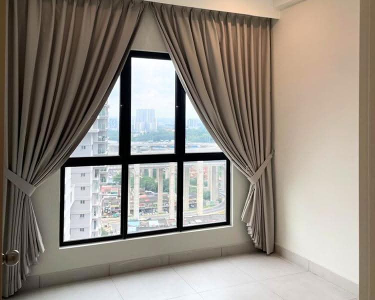 Kediaman Servis untuk Dijual di Majestic Maxim - Danny Lee - View - PropertyGuru.com.my
