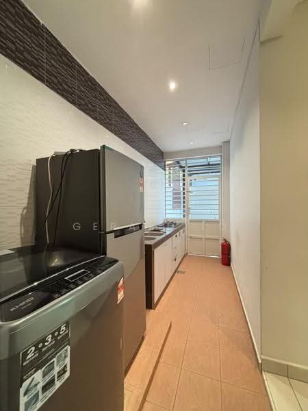 Rumah Kluster untuk Disewa di Taman Adda Heights (Tebrau) - Gerard Lo - Kitchen - PropertyGuru.com.my