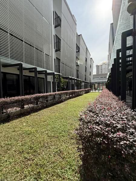 Rumah Bandar untuk Disewa di Petaling Jaya (Selangor) - Ray Chong - Garden - PropertyGuru.com.my