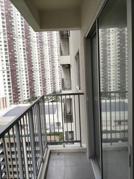 Kondominium untuk Disewa di Residensi Sateria - Desmond Low - Balcony - PropertyGuru.com.my