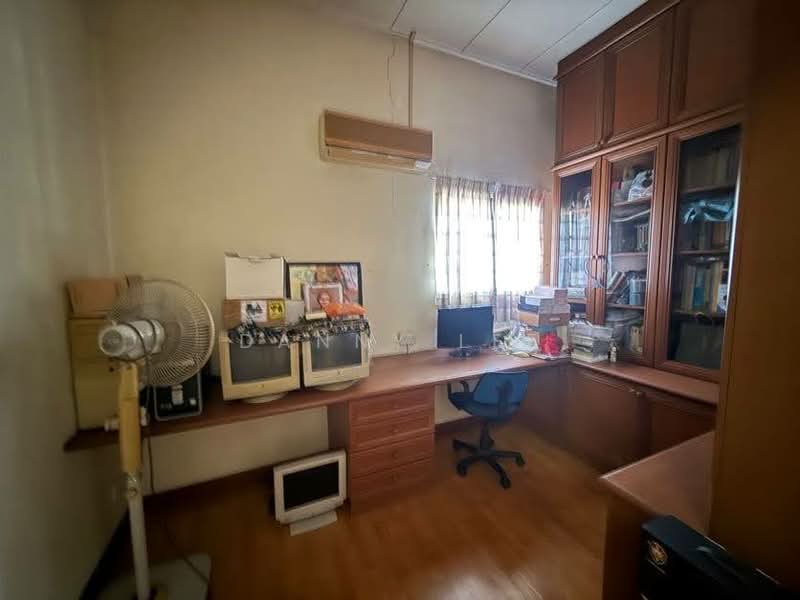 2-storey Terraced House for Sale in Bukit Jelutong (Shah Alam) - Danny Lee - PropertyGuru.com.my