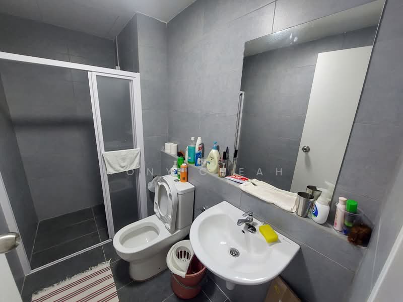 Kediaman Servis untuk Dijual di SUNSHINE RESIDENCE - Tony Cheah - Bathroom - PropertyGuru.com.my