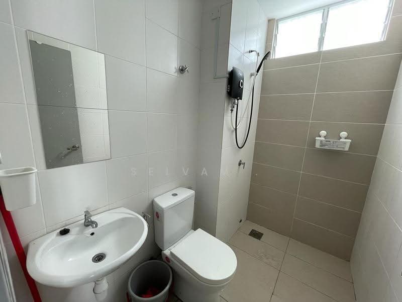 Townhouse for Sale in Dengkil (Selangor) - Selvam . - Common Bathroom - PropertyGuru.com.my