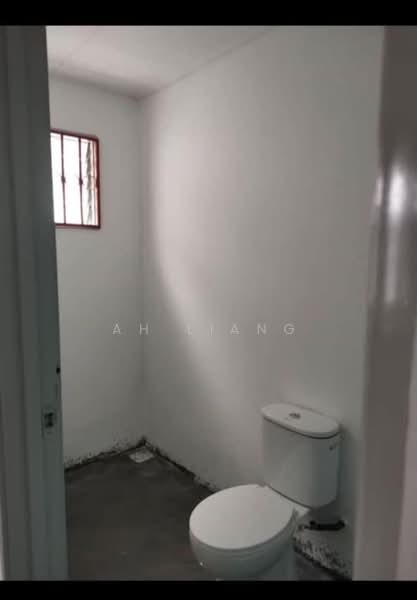 1-storey Terraced House for Sale in Skudai (Johor) - Ah Liang - Bathroom - PropertyGuru.com.my