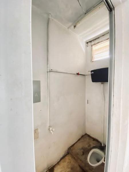 1-storey Terraced House for Sale in Skudai (Johor) - Ah Liang - Bathroom - PropertyGuru.com.my
