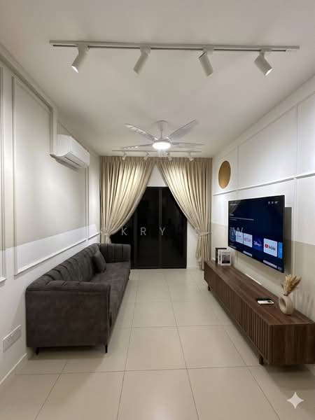 Kondominium untuk Disewa di Vierra Residence - Zeckry Saw - Living Room - PropertyGuru.com.my