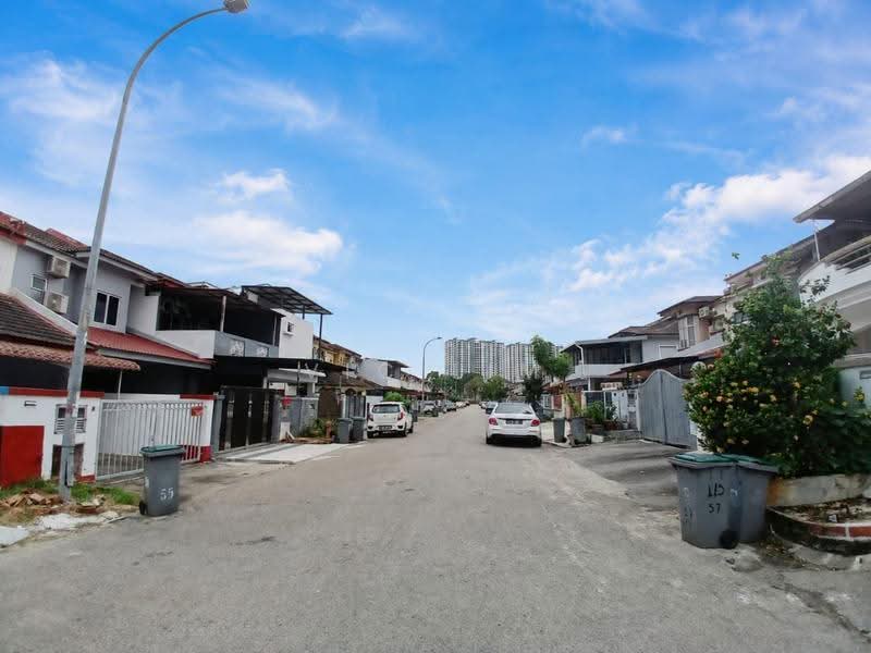 2-storey Terraced House for Sale in Bukit Indah (Iskandar Puteri (Nusajaya)) - Vic Lim - Exterior - PropertyGuru.com.my